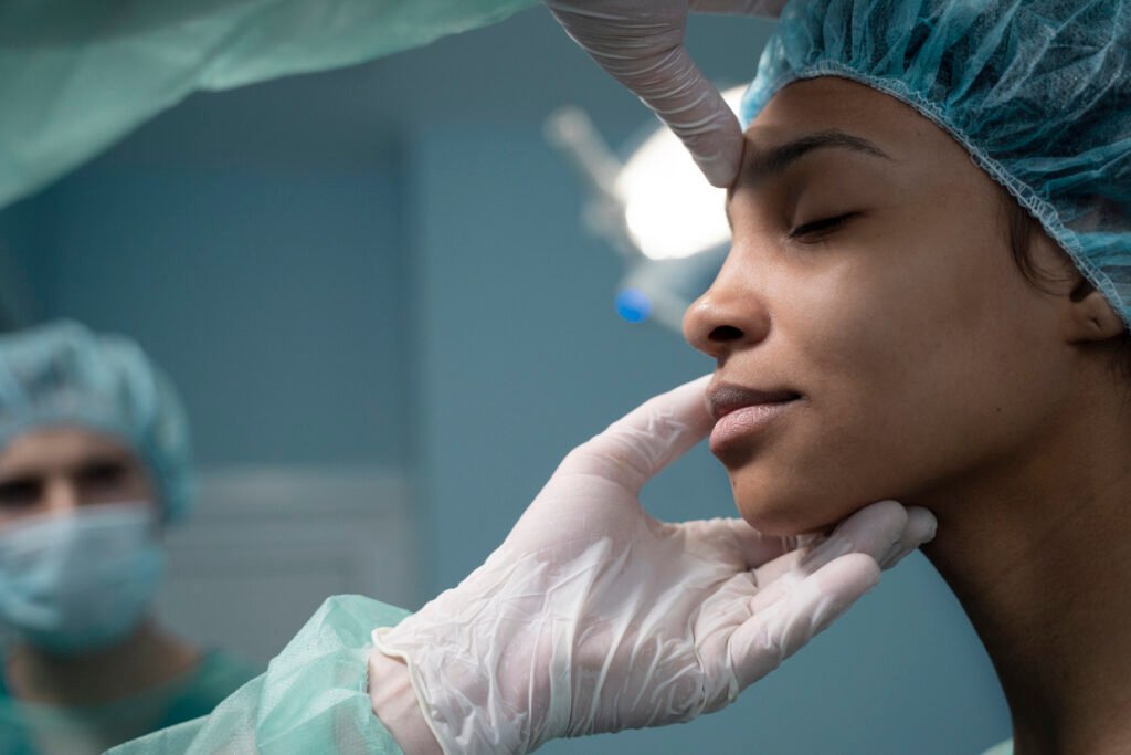Atviros ir uždaros rinoplastikos operacijos metodai Cayra Clinic