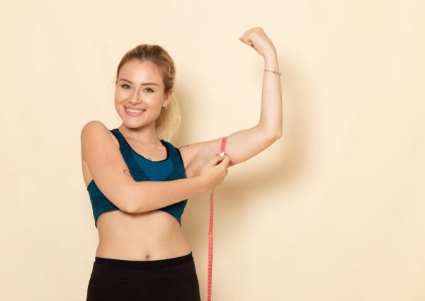 Profesionali brachioplastika su liposakcija ir prieinama brachioplastikos kaina Antalijoje